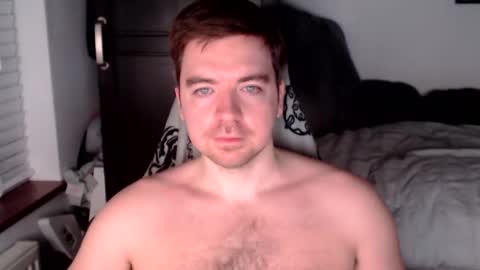 Snapshot of d_surman1994 chatting on December 6, 1:18 am d_surman1994 online show from December 6, 1:18 am