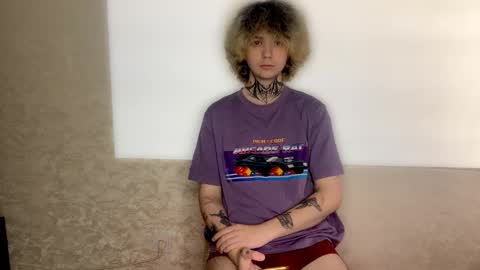 Snapshot of daaamnmeow chatting on October 19, 9:59 pm daaamnmeow online show from October 19, 9:59 pm