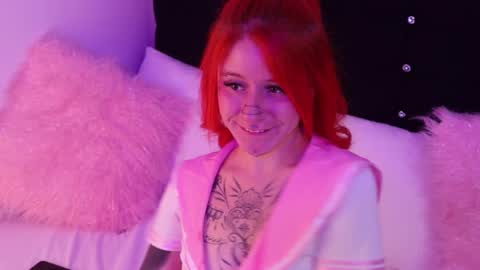 Darlene online show from December 17, 2:22 pm