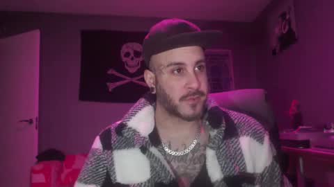 Snapshot of dabirdfree chatting on February 7, 2:50 am Destroyer online show from February 7, 2:50 am