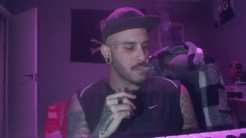 Snapshot of dabirdfree chatting on October 8, 11:02 pm Destroyer online show from October 8, 11:02 pm