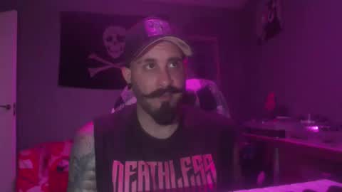 Snapshot of dabirdfree chatting on June 11, 2:53 am Destroyer online show from June 11, 2:53 am