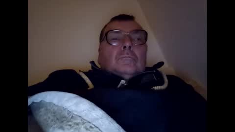 Snapshot of daddy91964 chatting on December 29, 8:04 pm daddy91964 online show from December 29, 8:04 pm
