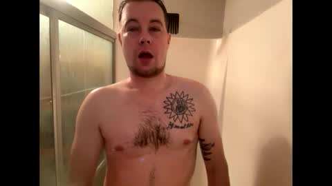 Snapshot of daddycam33 chatting on January 11, 10:18 pm DaddyCam33 online show from January 11, 10:18 pm