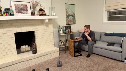 Snapshot of daddydaydrinkz chatting on December 29, 4:27 am DaddydayDrinkz online show from December 29, 4:27 am