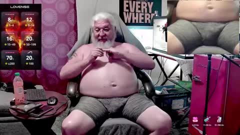 Snapshot of daddydom4fun chatting on March 25, 11:00 pm Daddydom4fun online show from March 25, 11:00 pm