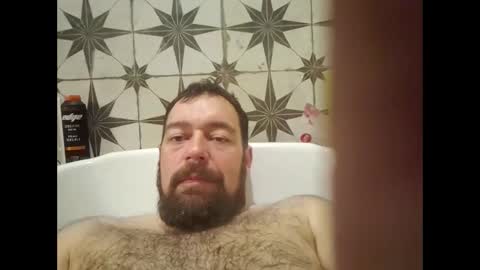 Snapshot of daddyj1983 chatting on April 25, 4:04 am daddyj1983 online show from April 25, 4:04 am