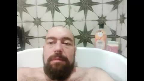 Snapshot of daddyj1983 chatting on May 21, 2:18 am daddyj1983 online show from May 21, 2:18 am