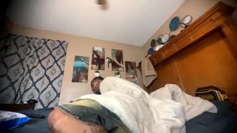 Snapshot of daddyjanimal chatting on May 6, 4:30 am sexy tatted king bbc online show from May 6, 4:30 am