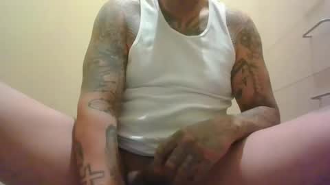 Snapshot of daddyjayare760 chatting on December 31, 9:53 am daddyjayare760 online show from December 31, 9:53 am