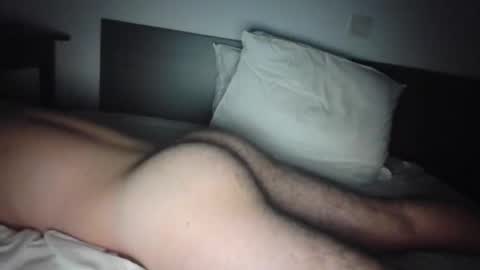 Snapshot of daddyl_e_s chatting on December 8, 1:02 am daddyl_e_s online show from December 8, 1:02 am