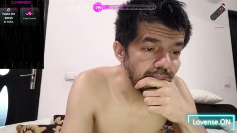 daddynextdoor86 online show from April 8, 5:07 am