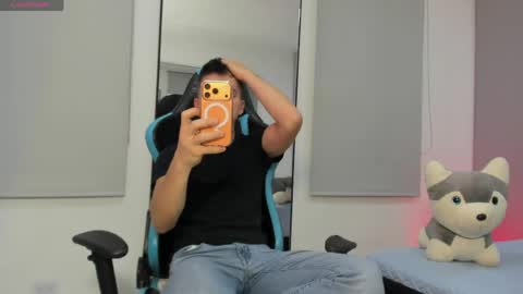 Snapshot of daddyrich4u chatting on May 2, 12:15 am daddyrich4u online show from May 2, 12:15 am