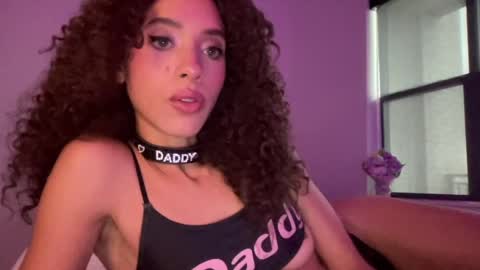 Snapshot of daddysbaby818 chatting on May 25, 10:38 pm daddysbaby818 online show from May 25, 10:38 pm