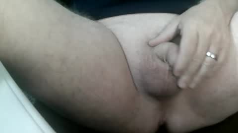 Snapshot of daddysmalls_55 chatting on January 9, 12:46 am daddysmalls online show from January 9, 12:46 am