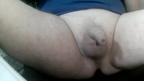 Snapshot of daddysmalls_55 chatting on January 10, 7:43 pm daddysmalls online show from January 10, 7:43 pm