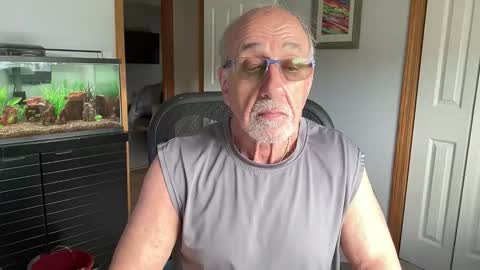 Snapshot of daddyweis chatting on May 1, 3:49 pm daddyweis online show from May 1, 3:49 pm