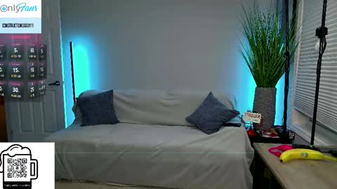 Snapshot of daddyxxluna chatting on September 13, 1:38 am ConstructionDaddy and Lady Luna online show from September 13, 1:38 am