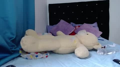 Snapshot of daddyysobsessed_ chatting on May 19, 6:03 pm Channel. online show from May 19, 6:03 pm