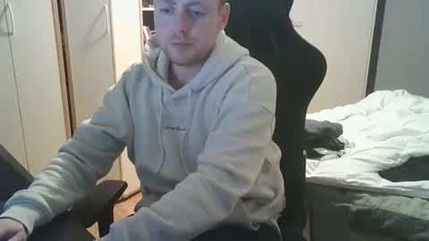 Dae5 online show from February 3, 6:24 pm