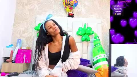 daffnelewis online show from March 18, 11:13 am