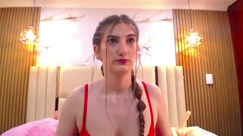 Snapshot of dafne_castro6478 chatting on May 18, 6:36 pm Dafne Castro online show from May 18, 6:36 pm