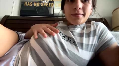 Snapshot of dafnecloutier chatting on February 21, 6:59 pm Dafne 27 Cory-24 online show from February 21, 6:59 pm