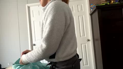 Snapshot of dafnecloutier chatting on March 3, 3:09 pm Dafne 27 Cory-24 online show from March 3, 3:09 pm