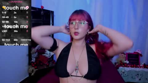 Snapshot of dafnemoon_1 chatting on December 3, 2:41 am Dafne Moon online show from December 3, 2:41 am