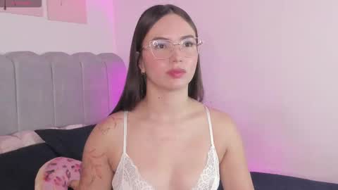 Dafne  online show from January 6, 1:37 pm