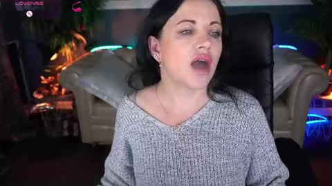 Snapshot of dafni_mon chatting on April 27, 5:38 am Dafni Mon online show from April 27, 5:38 am