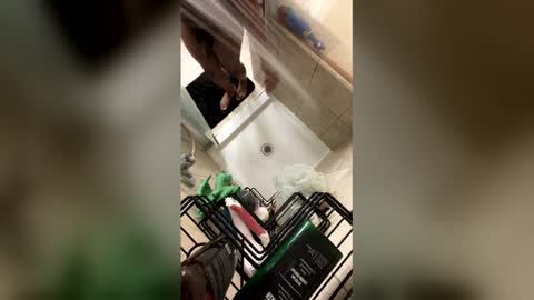 Snapshot of dafoxxx876 chatting on April 11, 4:28 am dafoxxx876 online show from April 11, 4:28 am