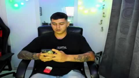 my name is Jhon and I live in colombia online show from April 18, 2:04 am