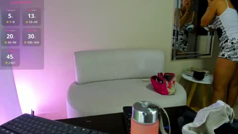 Snapshot of dahian_carter chatting on May 21, 9:16 am Dahian online show from May 21, 9:16 am
