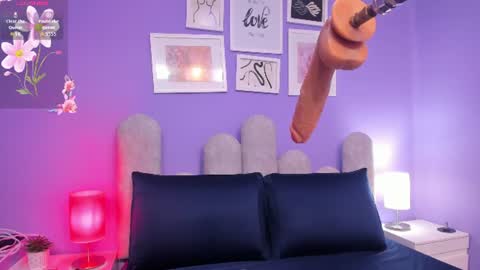 Snapshot of dahiana_boobs chatting on July 25, 3:48 am Dahiana online show from July 25, 3:48 am