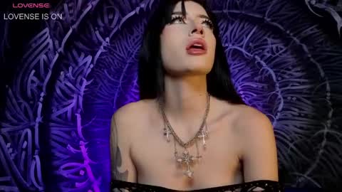 Dahlia online show from April 19, 2:11 am