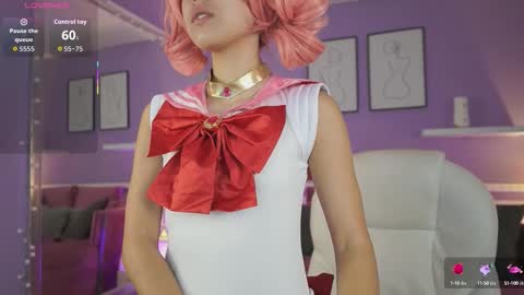 Dahlia Grey online show from October 3, 11:40 am