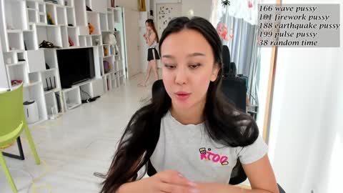 daily_love online show from November 2, 8:17 am