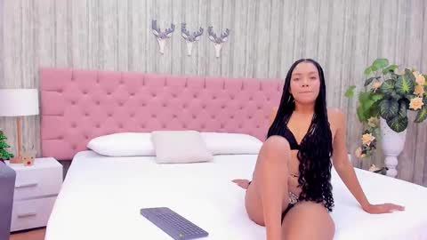 Daimond Johnson online show from December 14, 8:24 pm