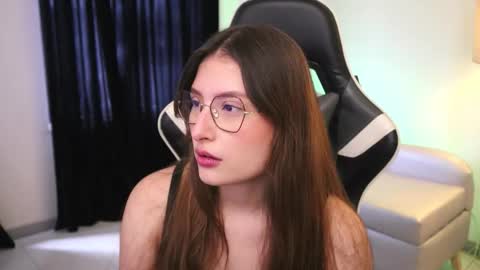 Lauren            online show from November 3, 2:29 pm