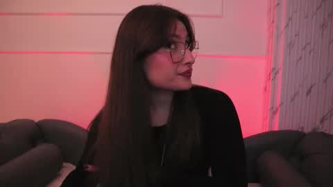 Lauren            online show from January 19, 3:54 am