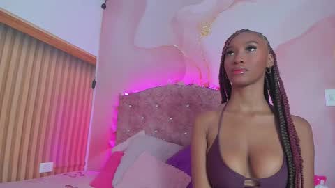 daishell_thompson_ online show from October 24, 3:14 am