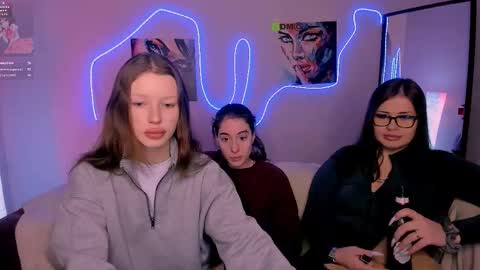 daisy online show from February 3, 8:25 pm