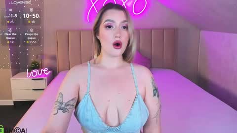 Snapshot of daisy_beckerr chatting on May 24, 9:14 am Viickie online show from May 24, 9:14 am