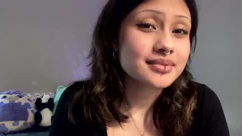 Daisy online show from February 6, 9:49 pm