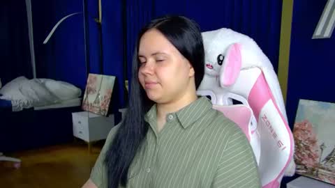Snapshot of daisyharts chatting on July 11, 5:32 am DaisyHarts online show from July 11, 5:32 am