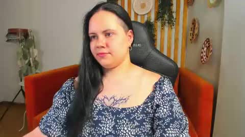 Snapshot of daisyharts chatting on July 21, 4:09 pm DaisyHarts online show from July 21, 4:09 pm