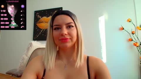 Daisyy online show from March 8, 6:17 am