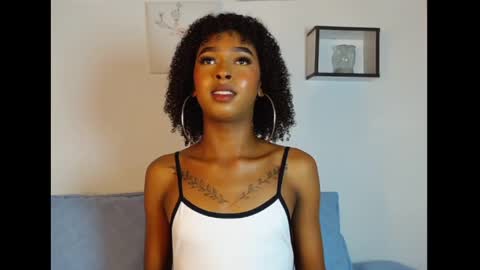 Daisy online show from February 8, 9:15 pm