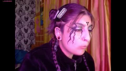    --  -- help me reach 100 hands up  online show from November 1, 5:09 am